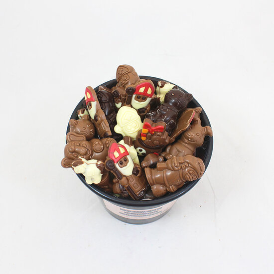 sharing-bucket-sint-chocolade