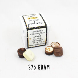 375 gram pralines met wikkel "ons team is als pralines..."